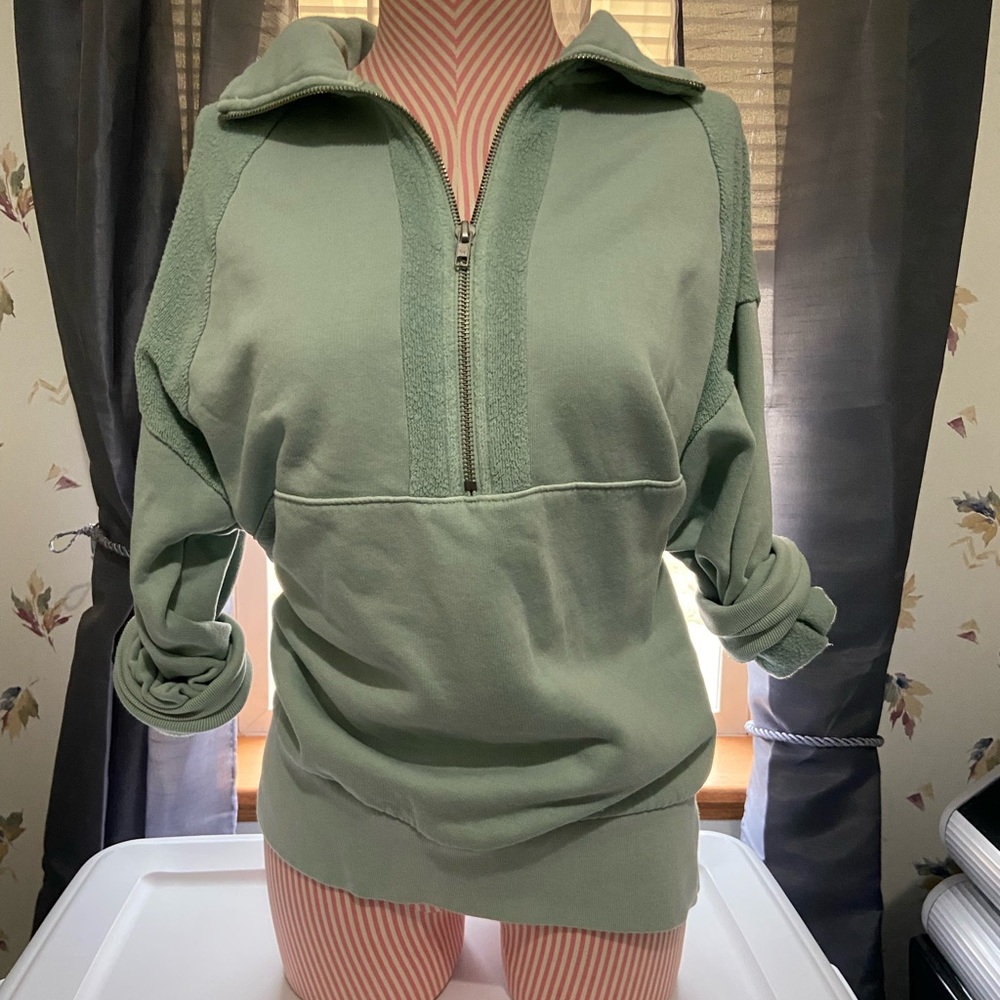 Victoria’s Secret Pink Half Zip NWOT